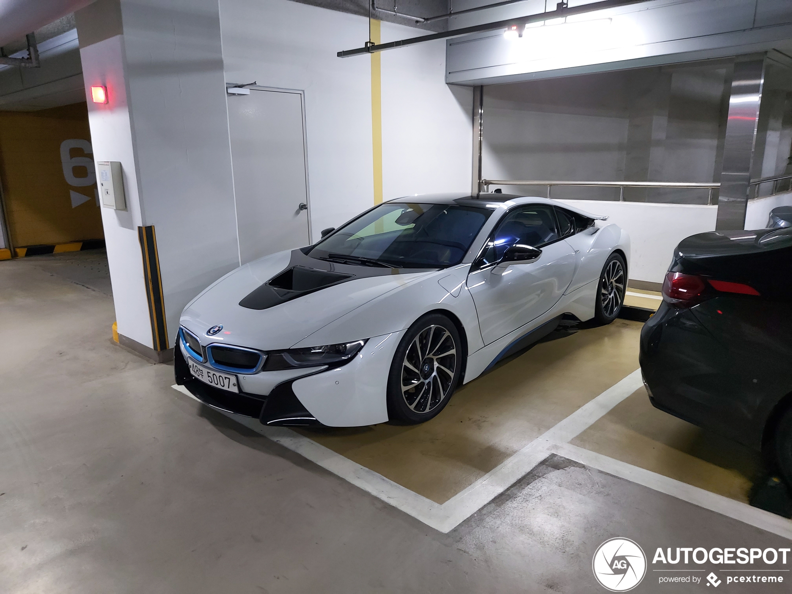 BMW i8