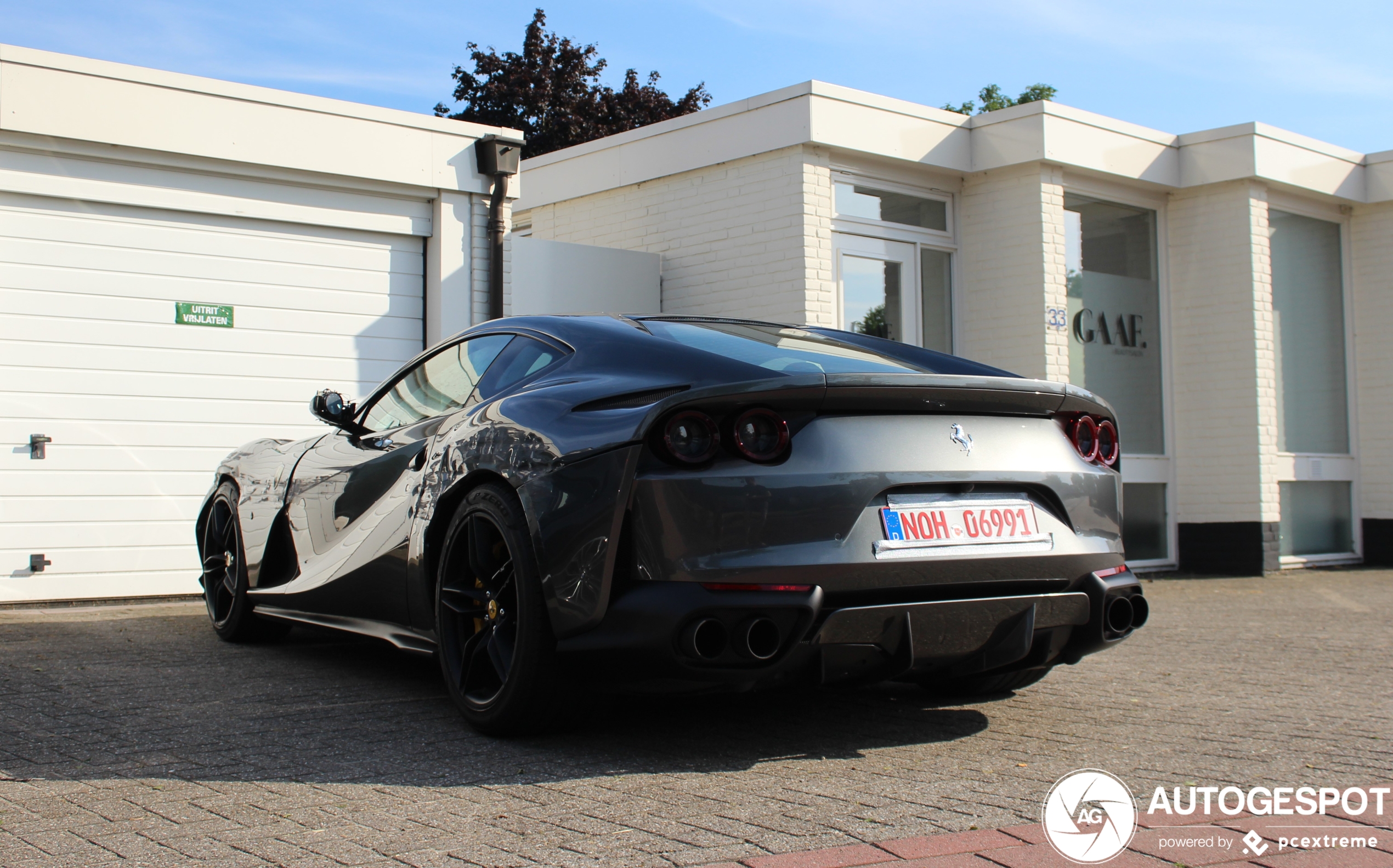 Ferrari 812 Superfast