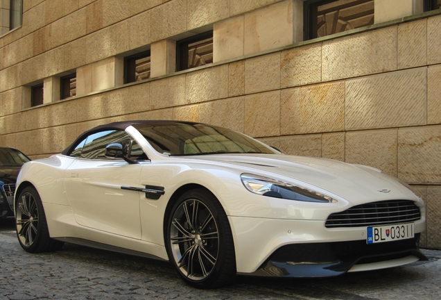 Aston Martin Vanquish Volante