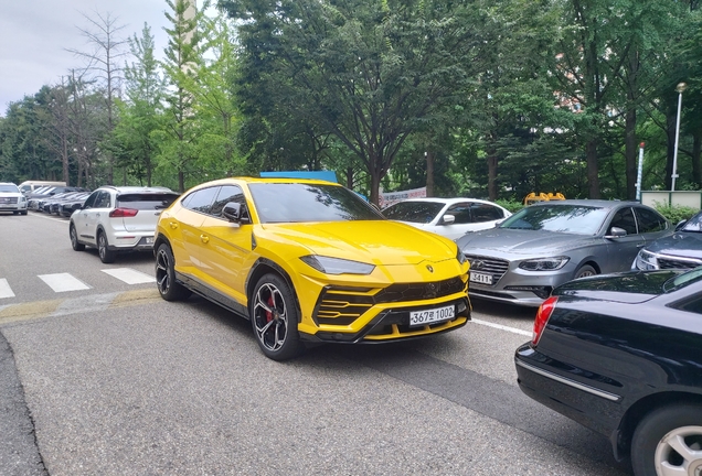 Lamborghini Urus