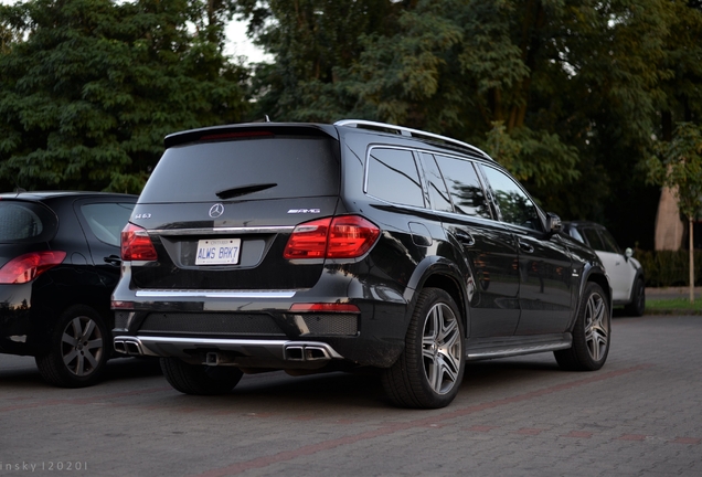 Mercedes-Benz GL 63 AMG X166