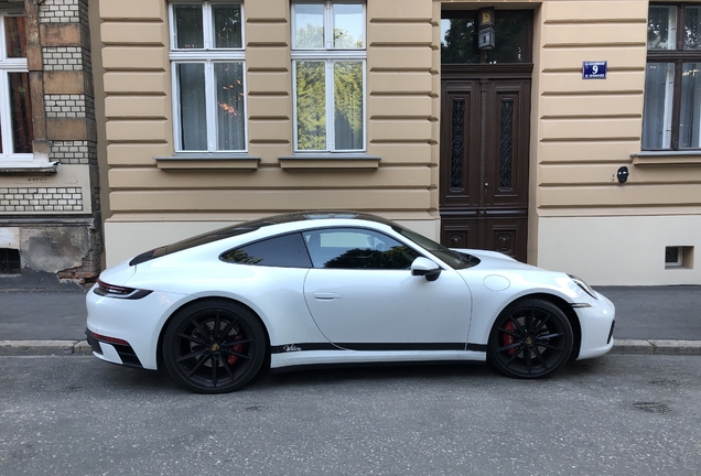 Porsche 992 Carrera 4S