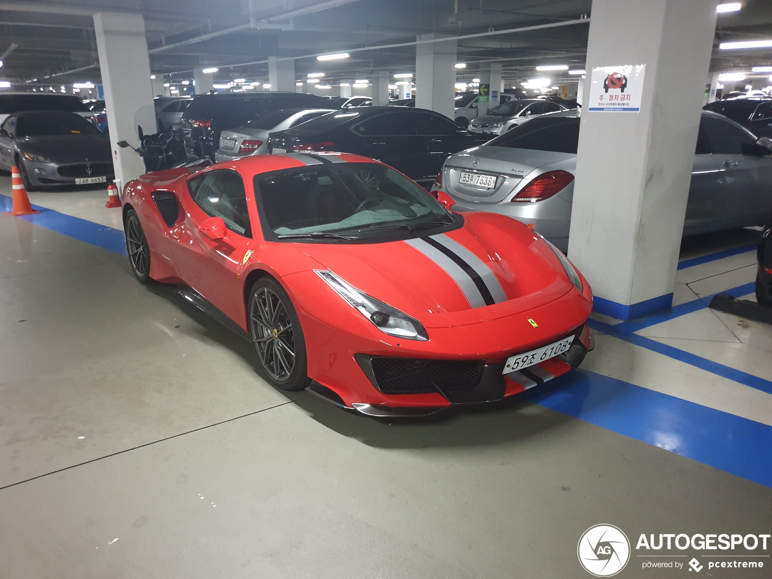 Ferrari 488 Pista