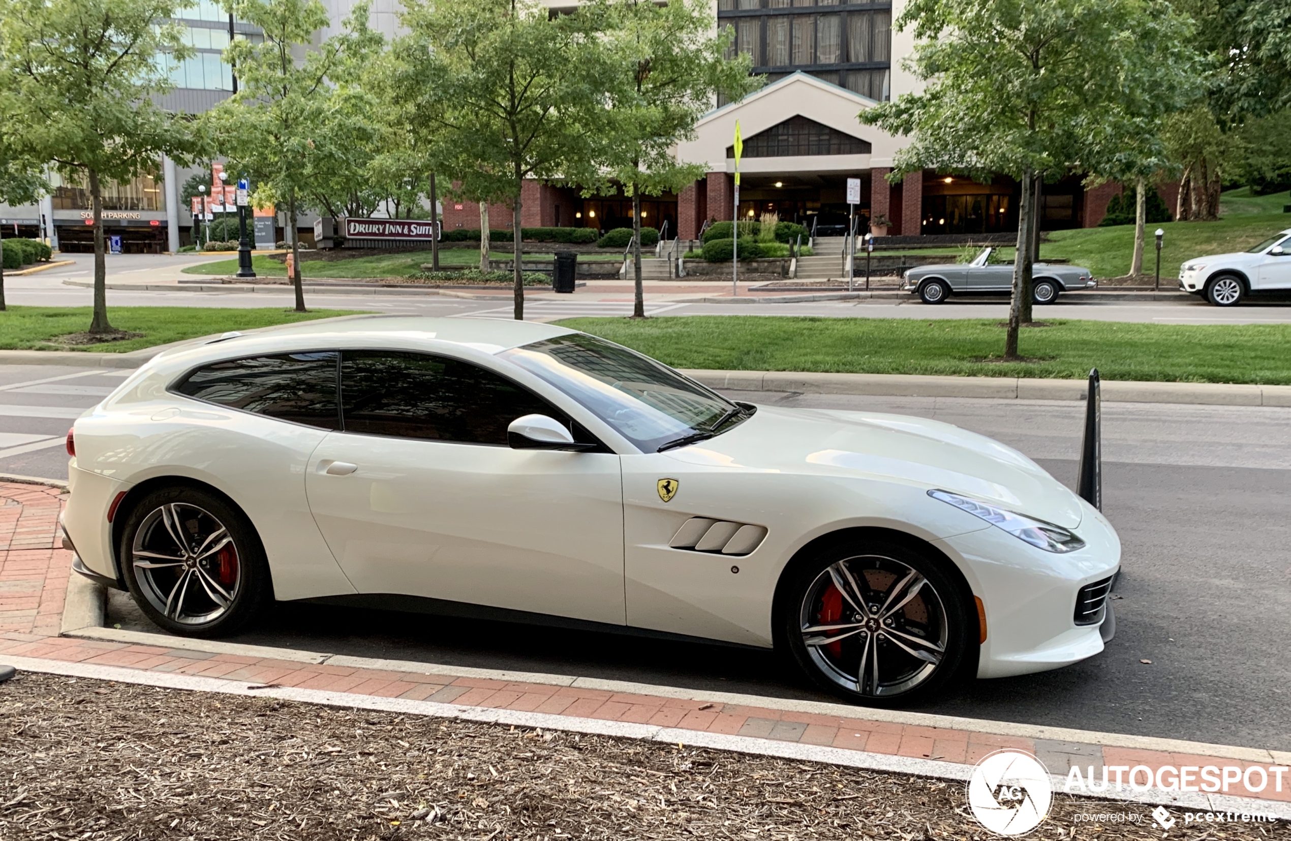 Ferrari GTC4Lusso