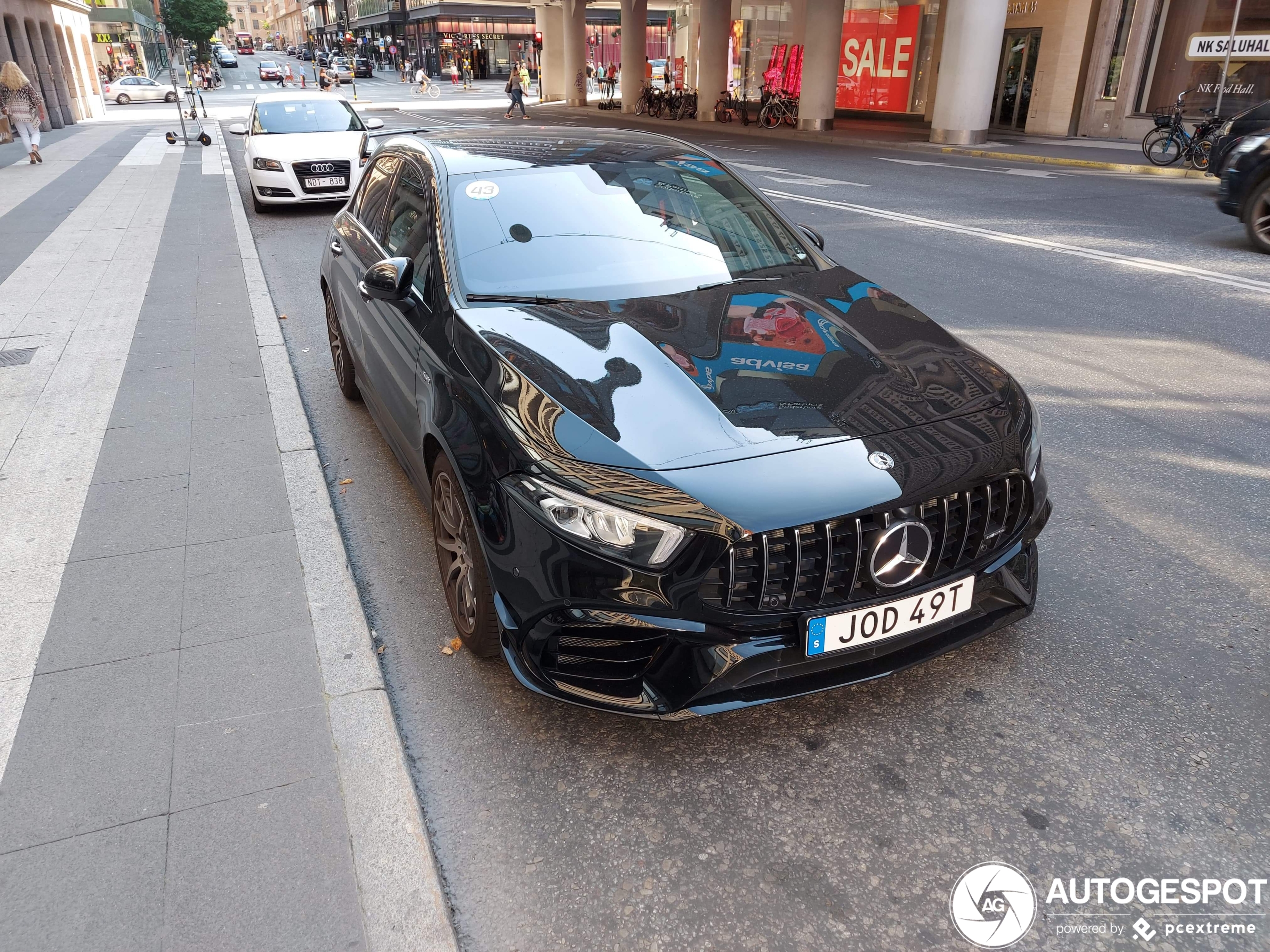 Mercedes-AMG A 45 W177