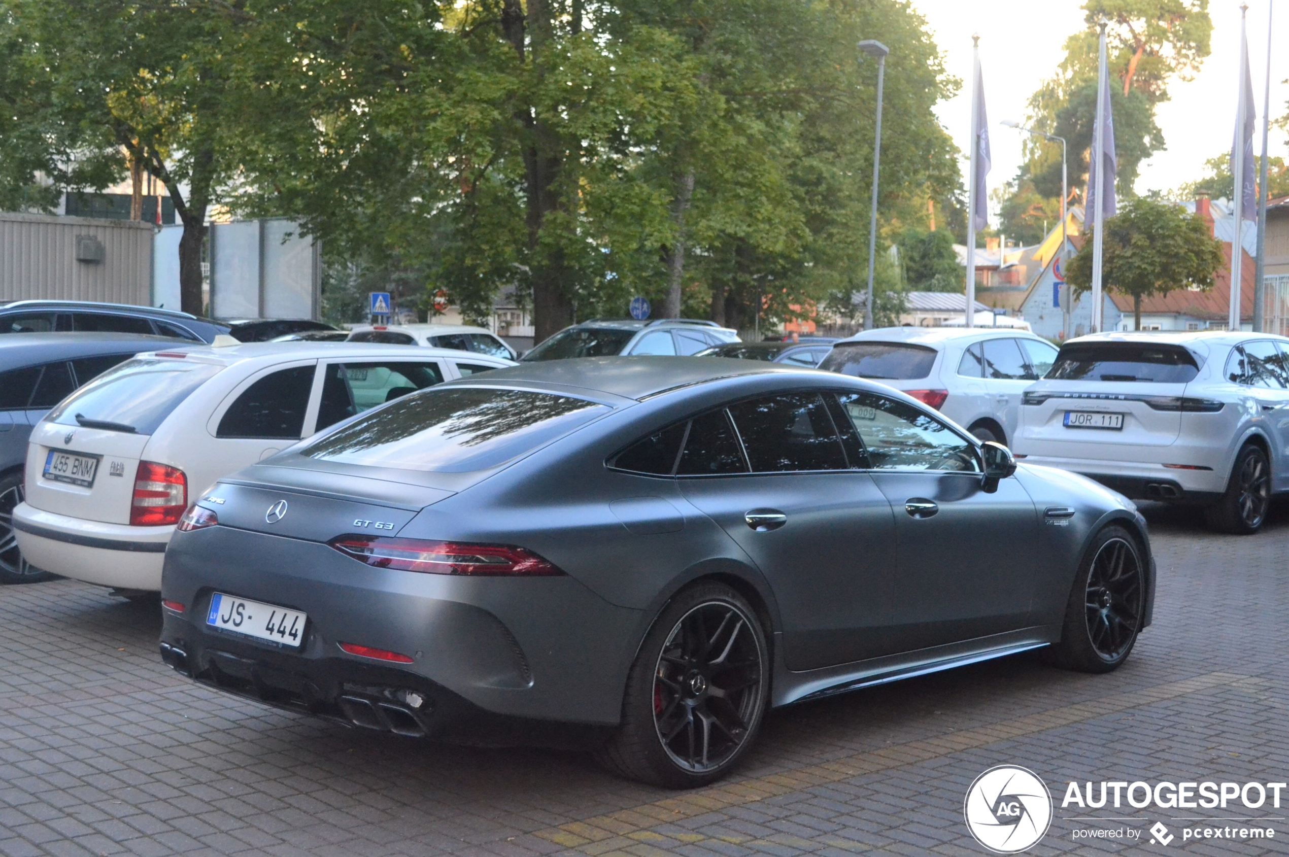 Mercedes-AMG GT 63 X290