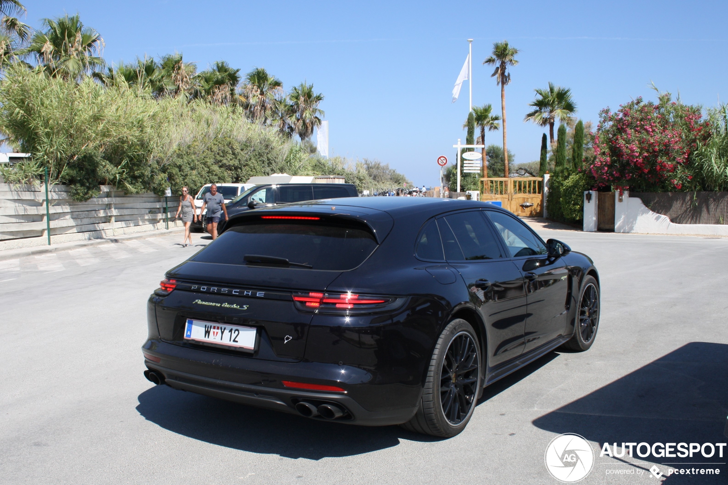 Porsche 971 Panamera Turbo S E-Hybrid Sport Turismo