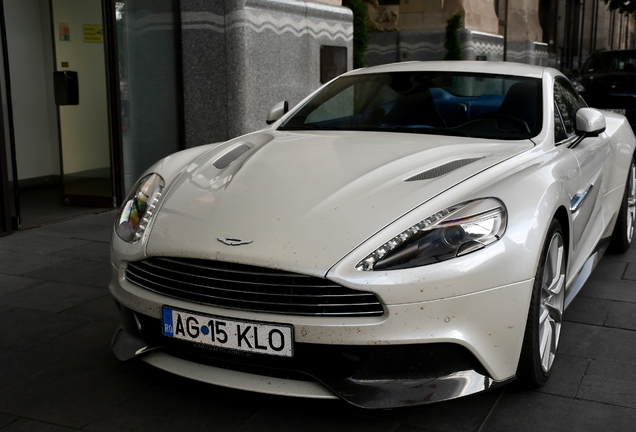 Aston Martin Vanquish 2013