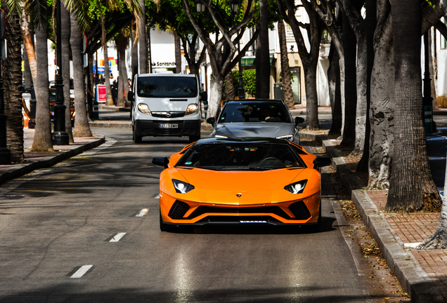 Lamborghini Aventador S LP740-4 Roadster