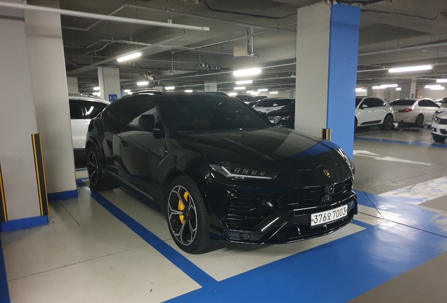 Lamborghini Urus