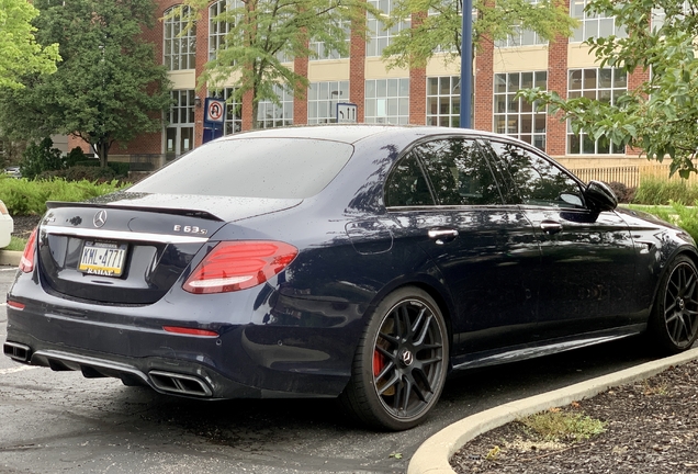 Mercedes-AMG E 63 S W213