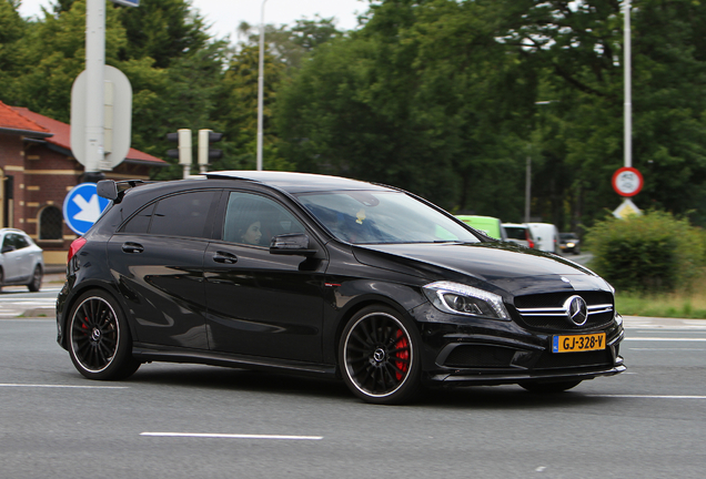 Mercedes-Benz A 45 AMG