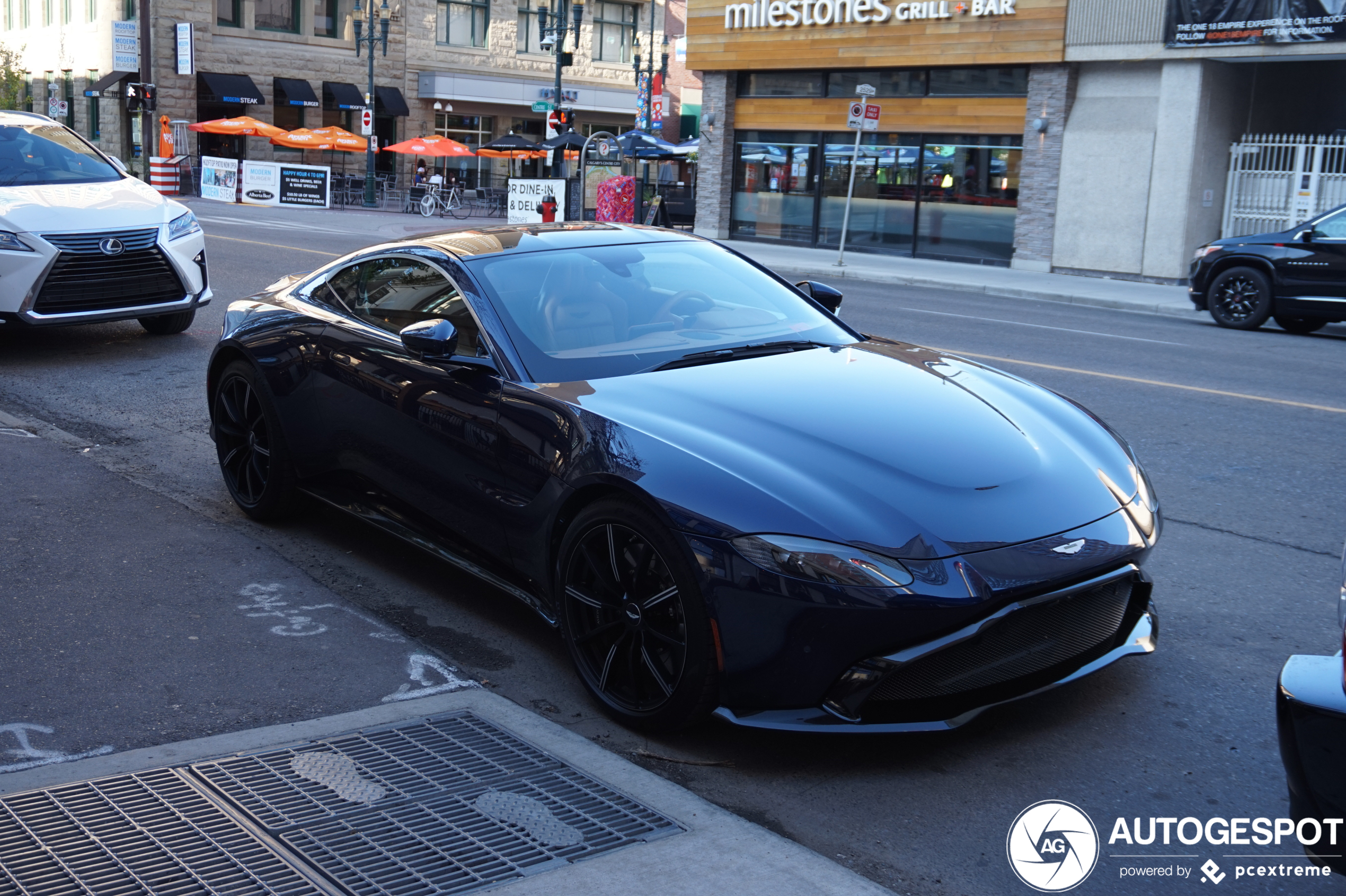 Aston Martin V8 Vantage 2018