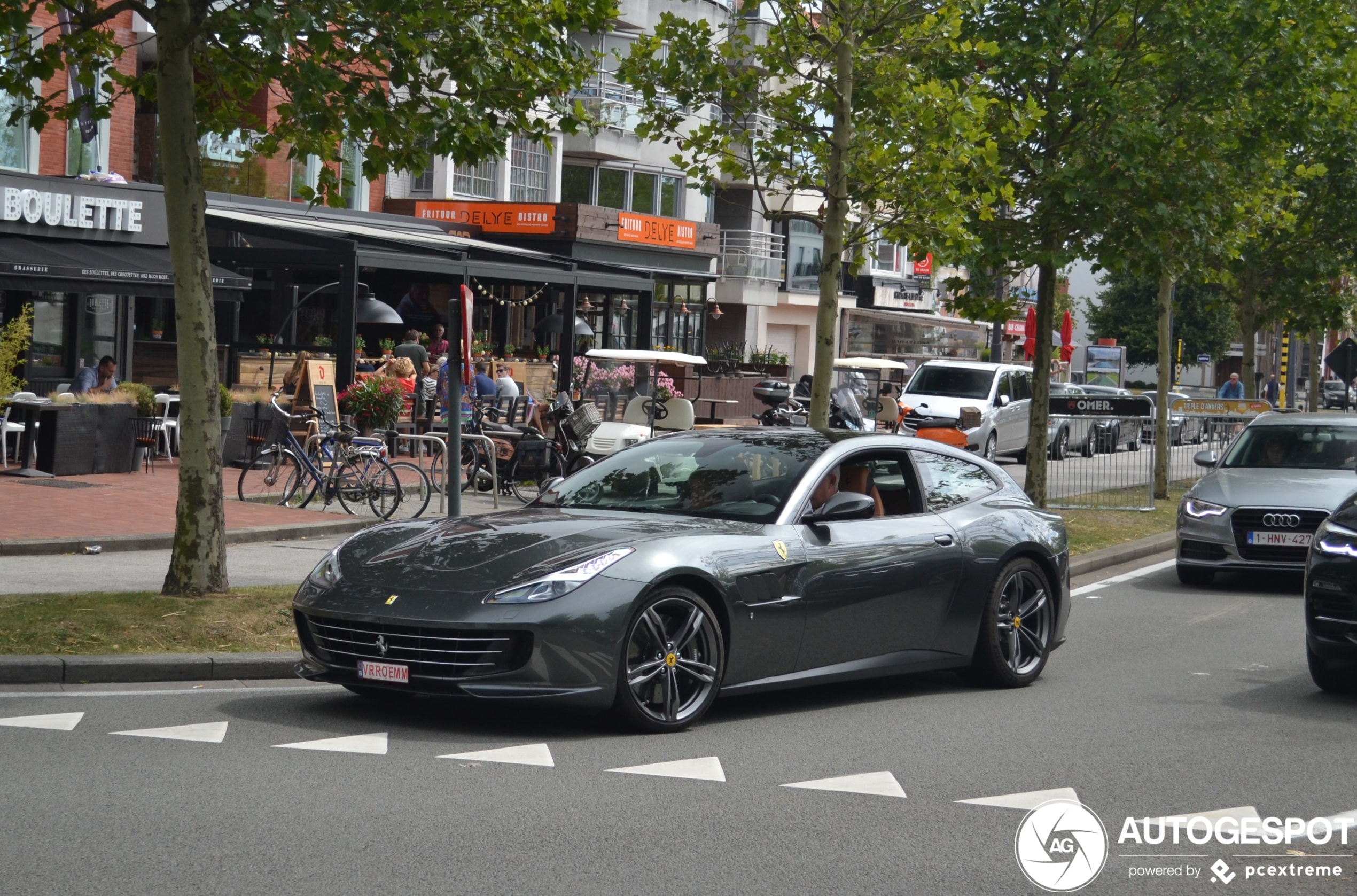 Ferrari GTC4Lusso T