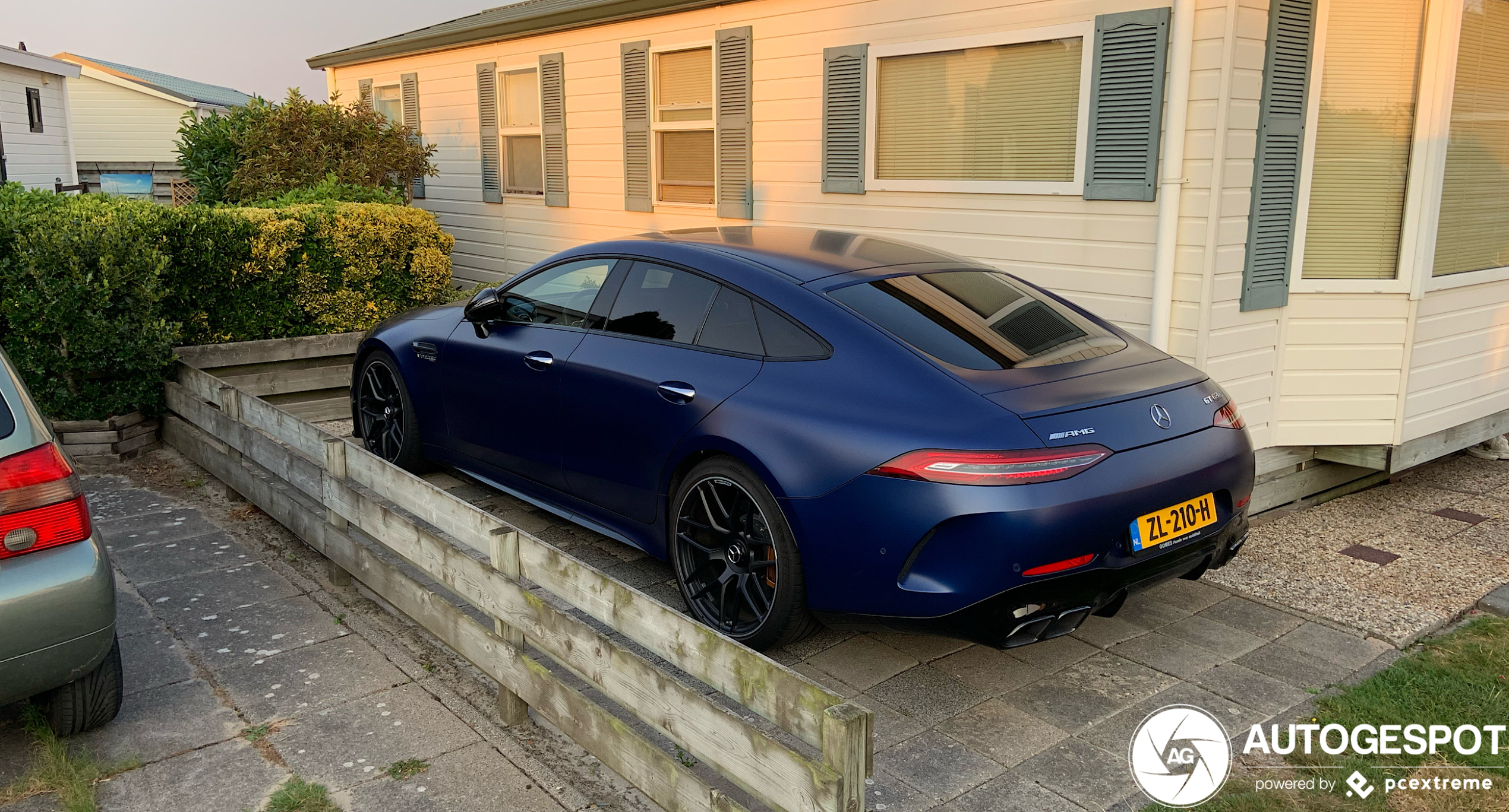 Mercedes-AMG GT 63 S X290