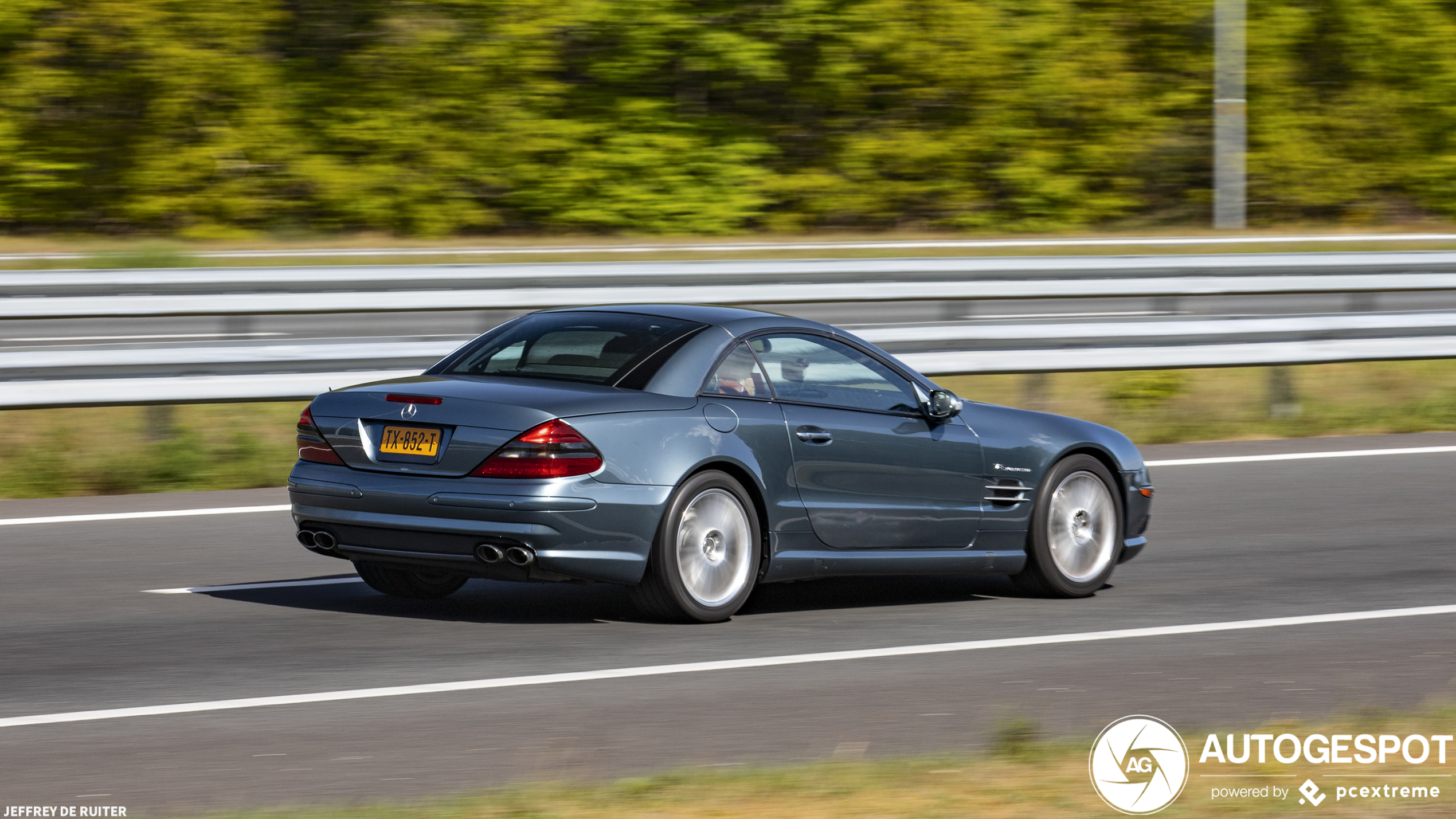 Mercedes-Benz SL 55 AMG R230