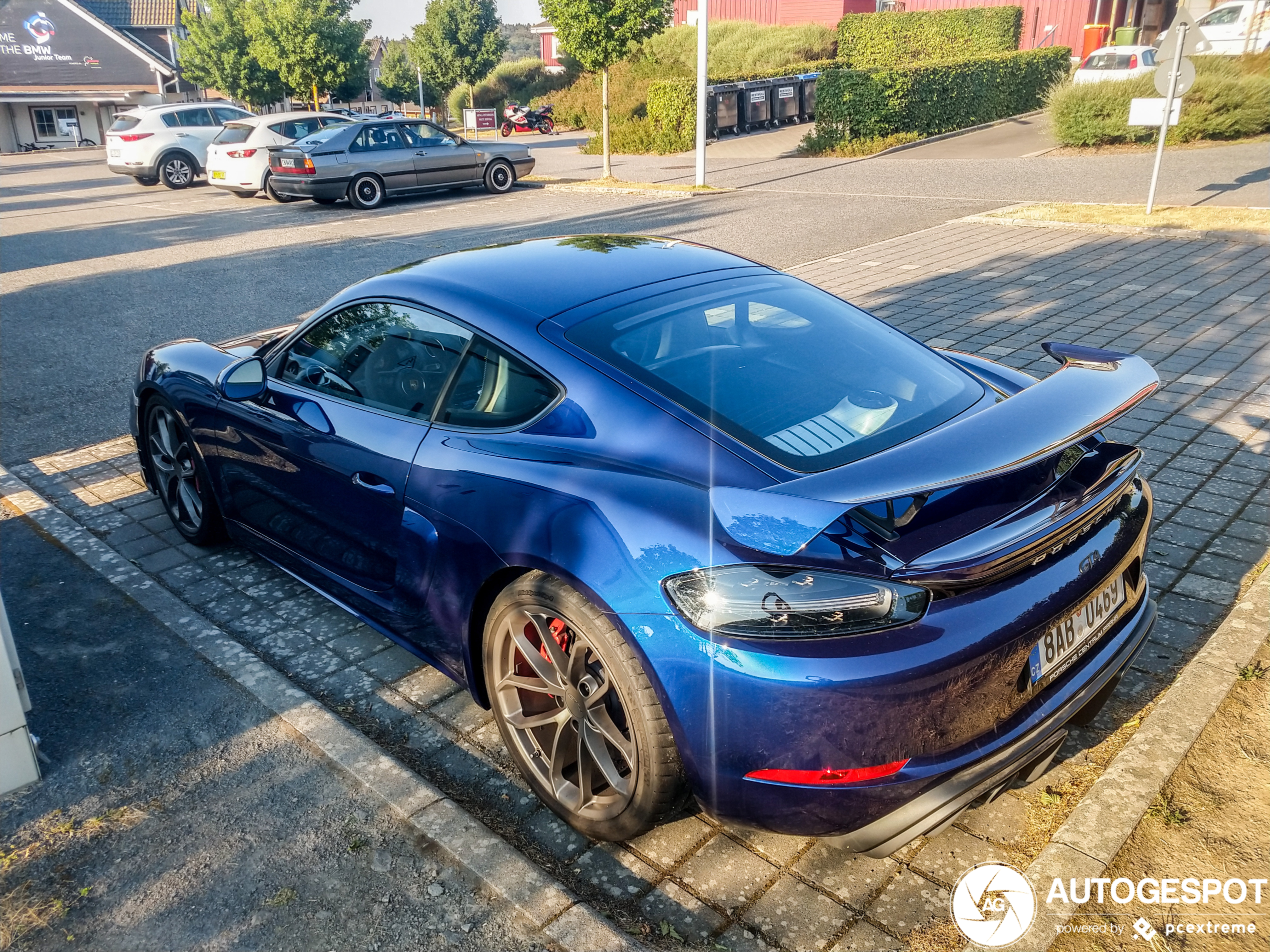 Porsche 718 Cayman GT4