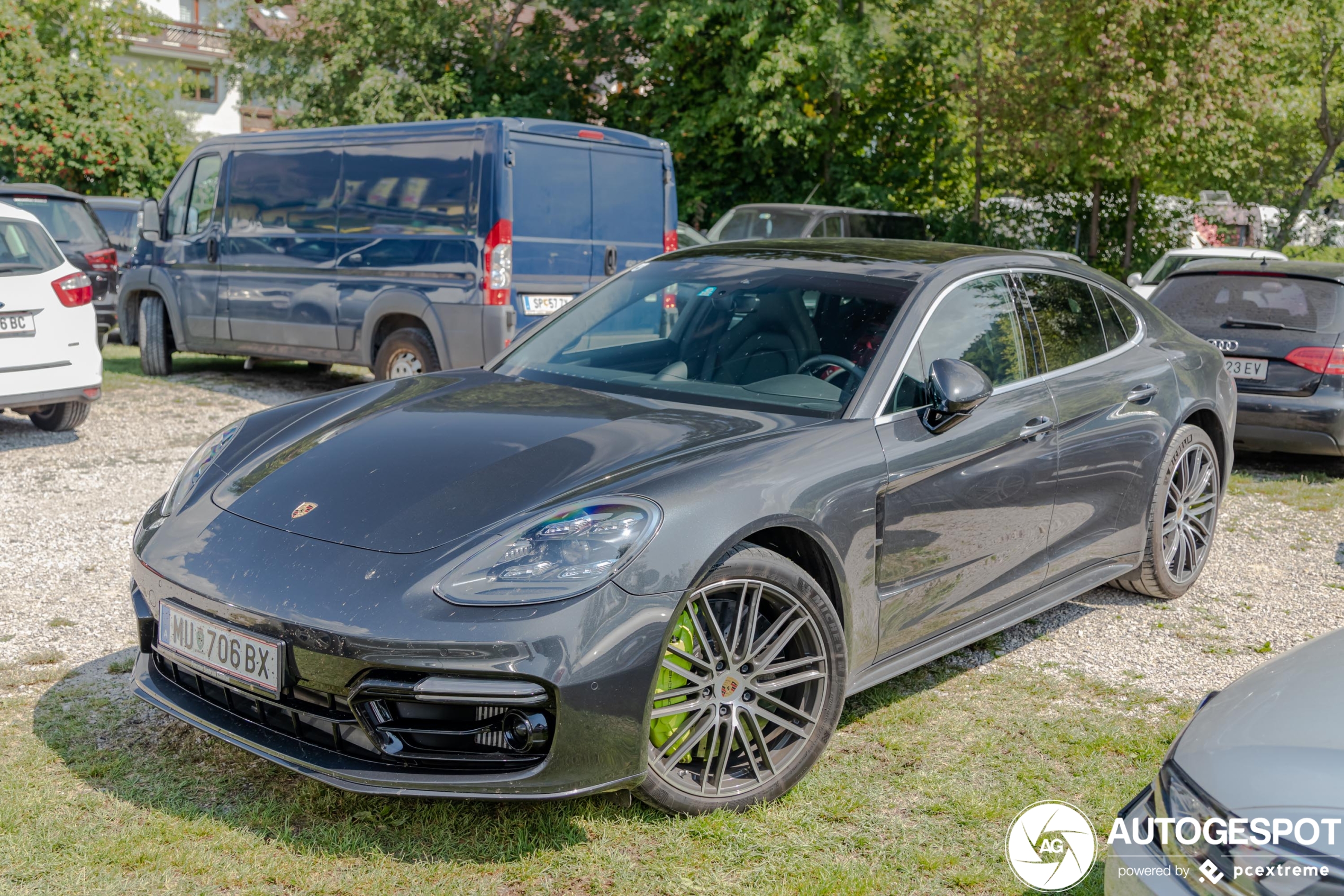 Porsche 971 Panamera Turbo S E-Hybrid