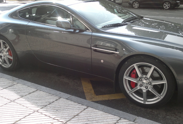 Aston Martin V8 Vantage