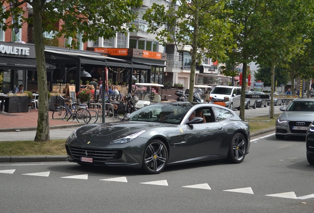 Ferrari GTC4Lusso T