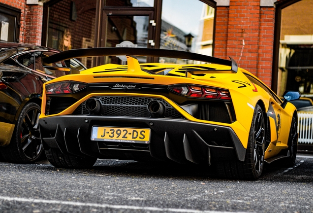 Lamborghini Aventador LP770-4 SVJ