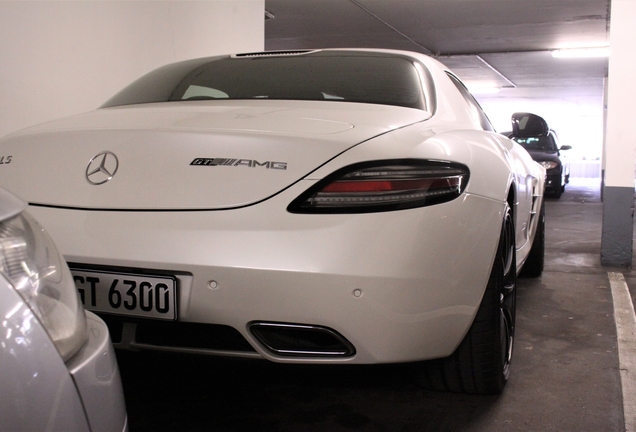 Mercedes-Benz SLS AMG GT