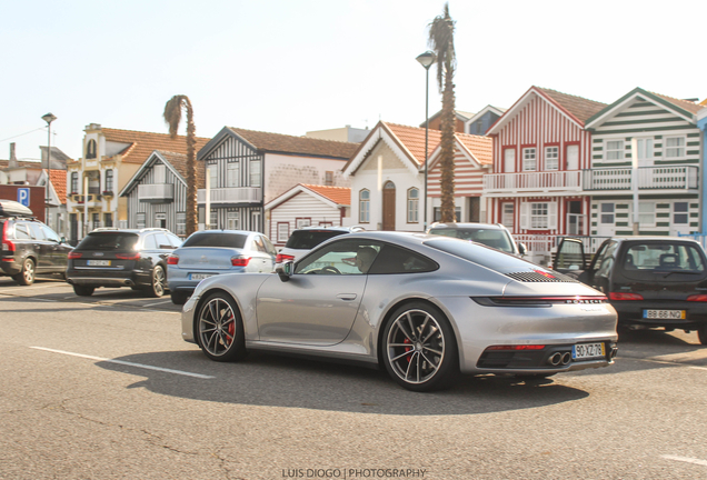 Porsche 992 Carrera 4S