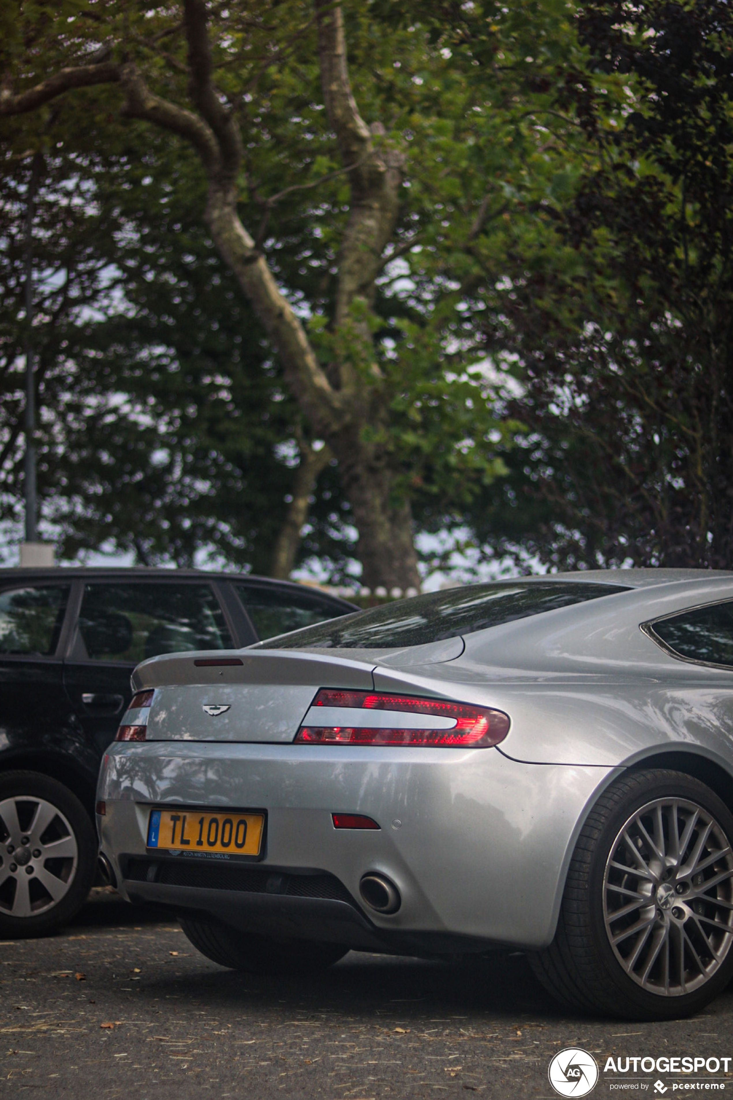 Aston Martin V8 Vantage