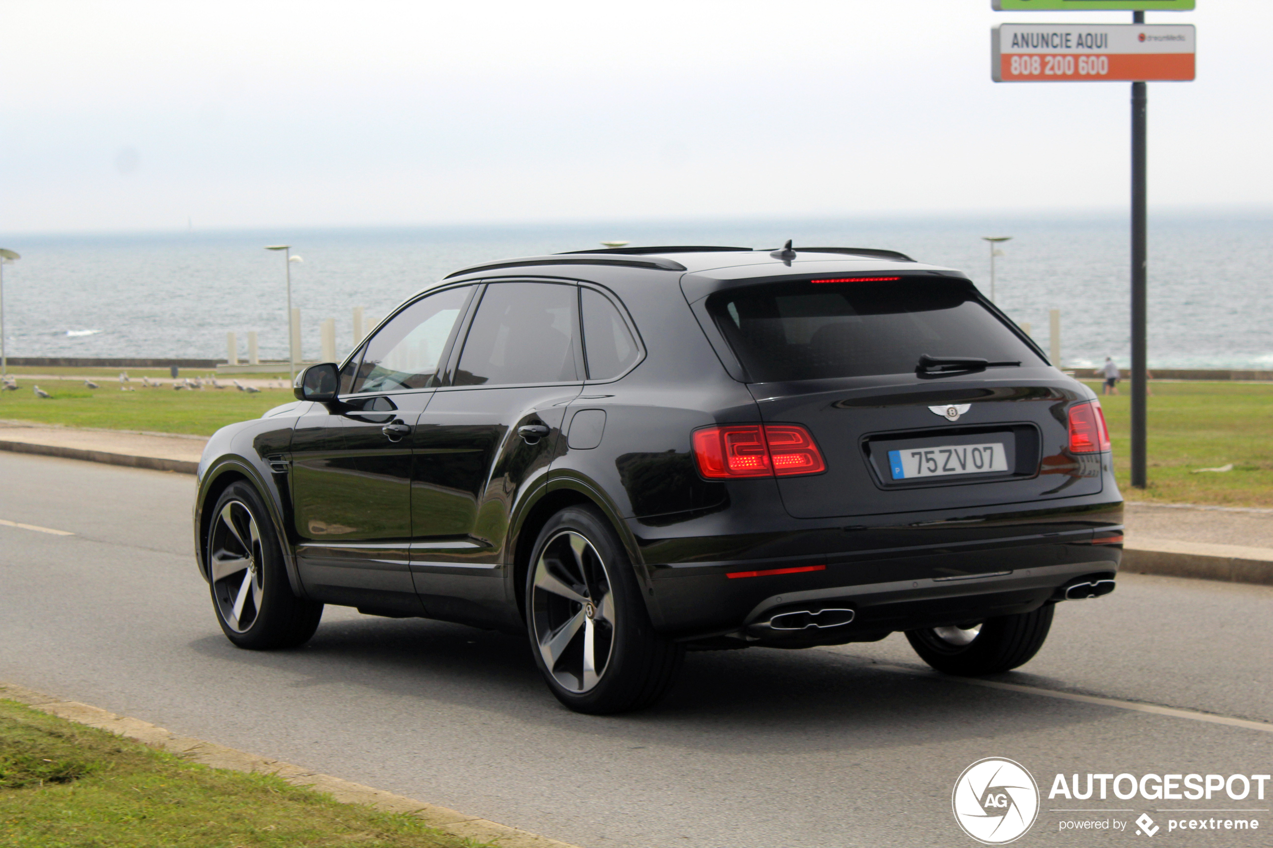 Bentley Bentayga Hybrid