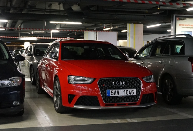 Audi RS4 Avant B8