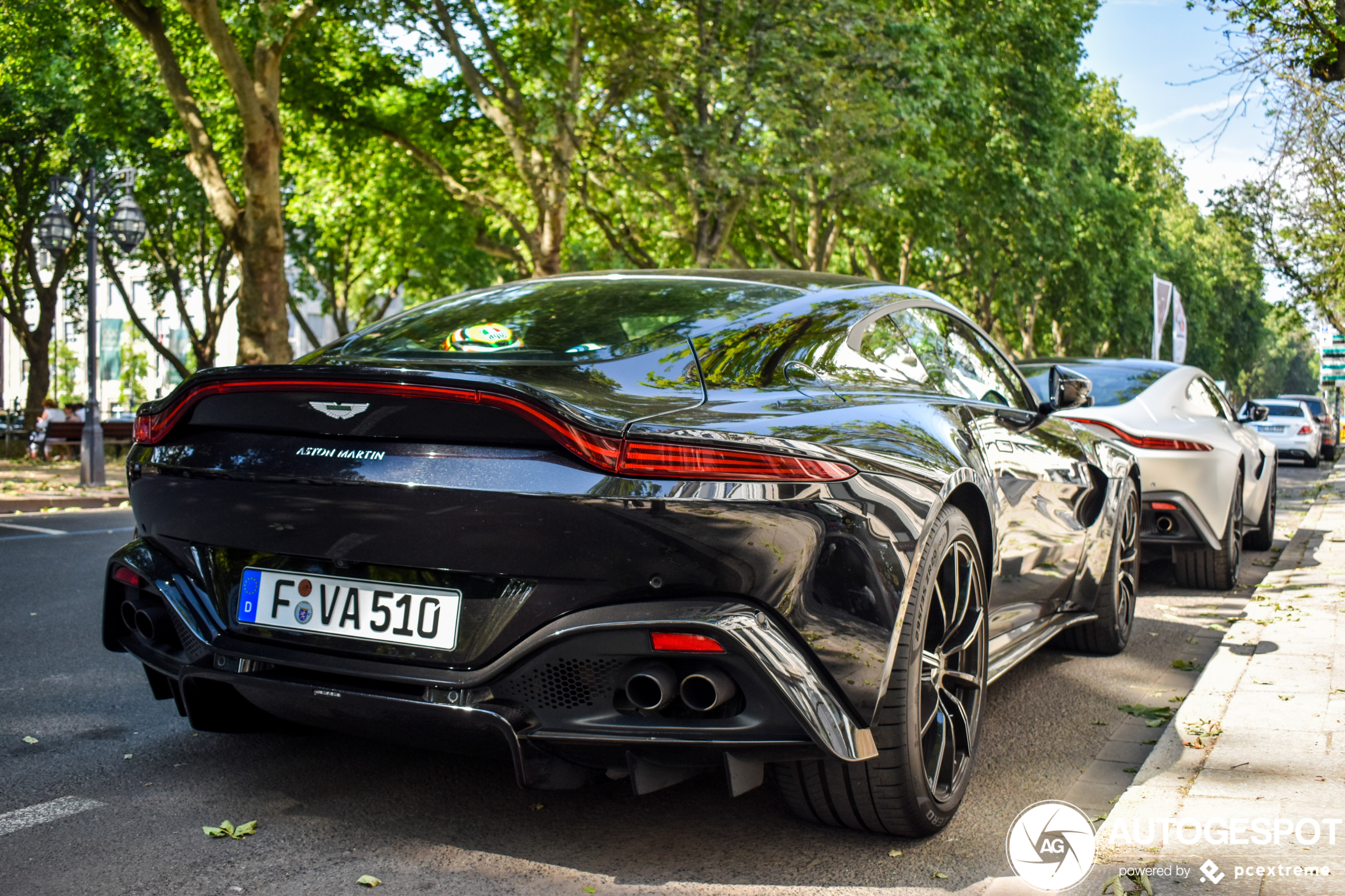 Aston Martin V8 Vantage 2018