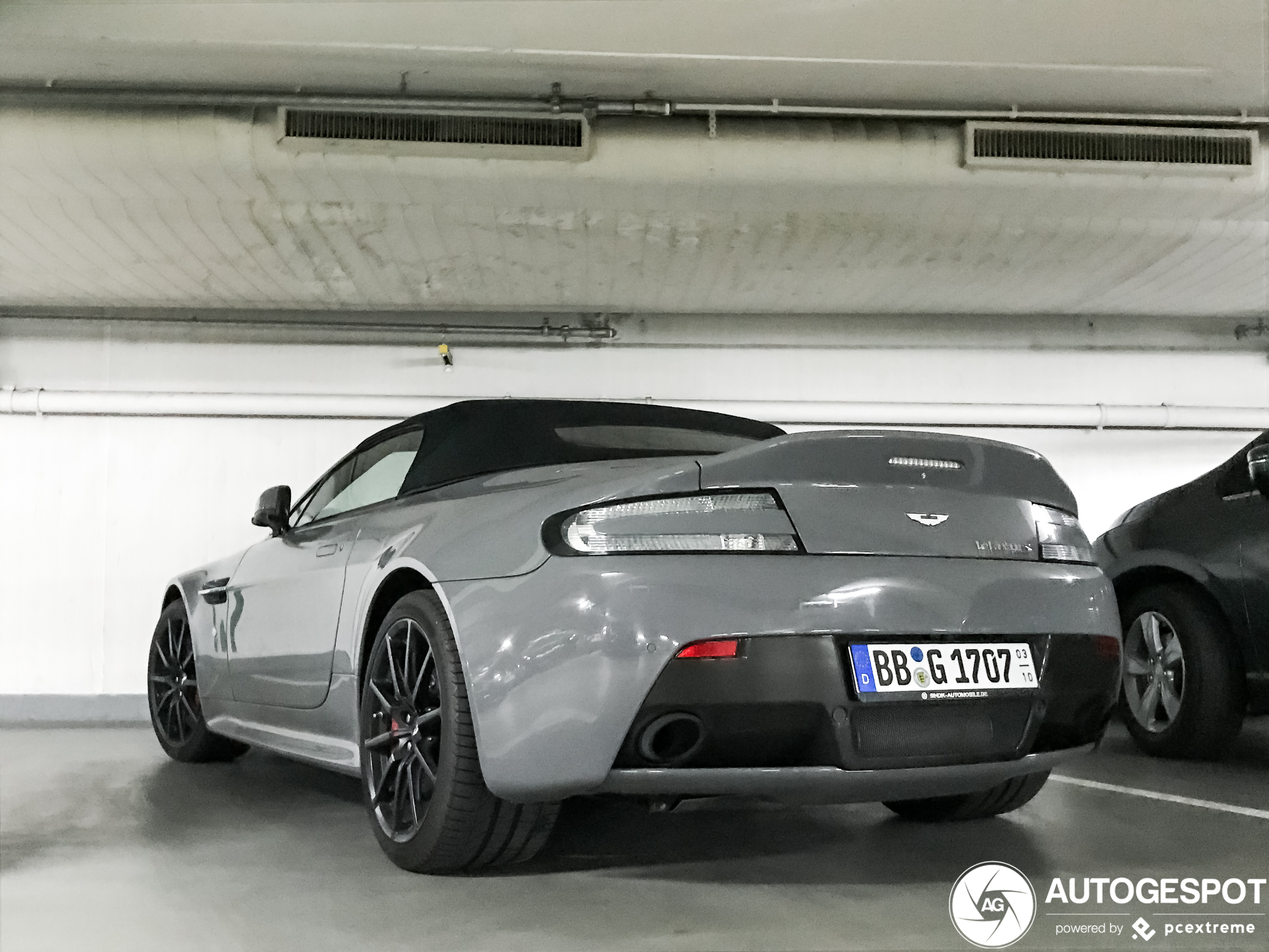 Aston Martin V12 Vantage S Roadster