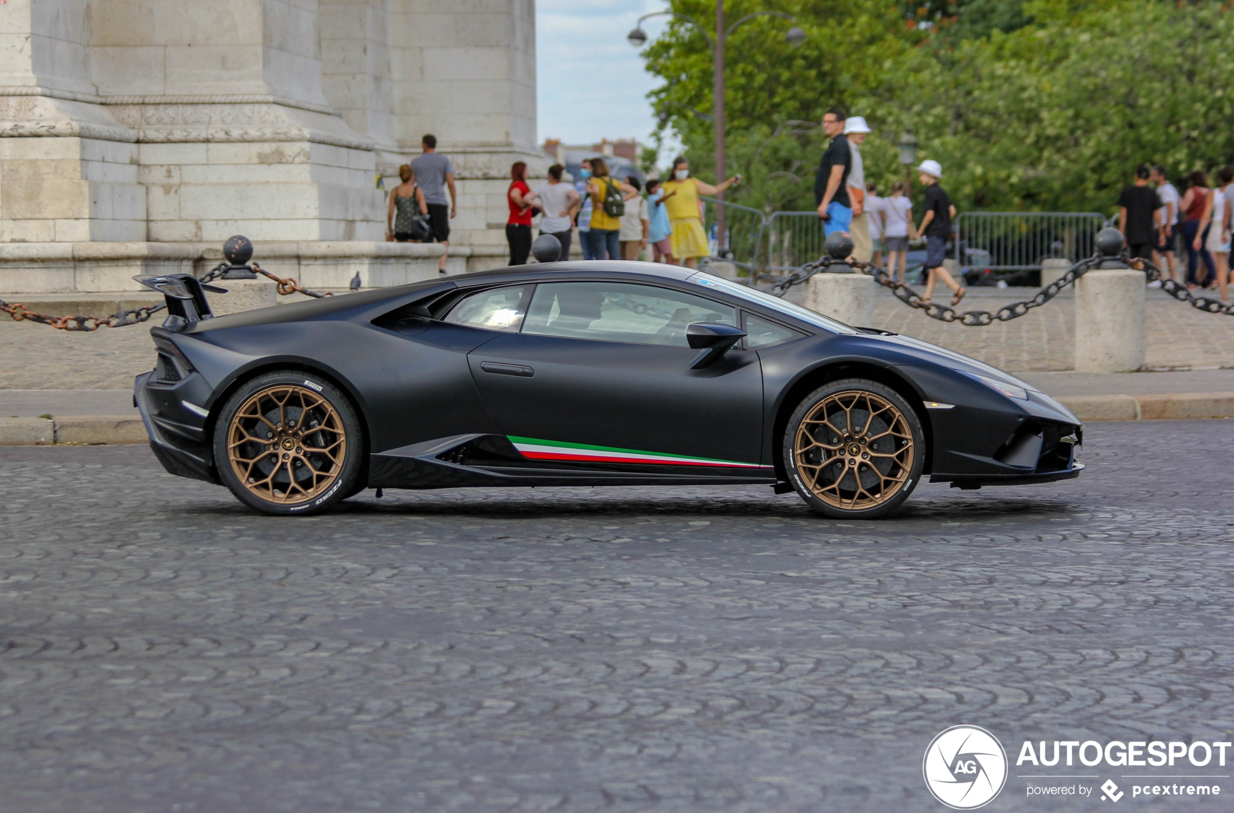 Lamborghini Huracán LP640-4 Performante