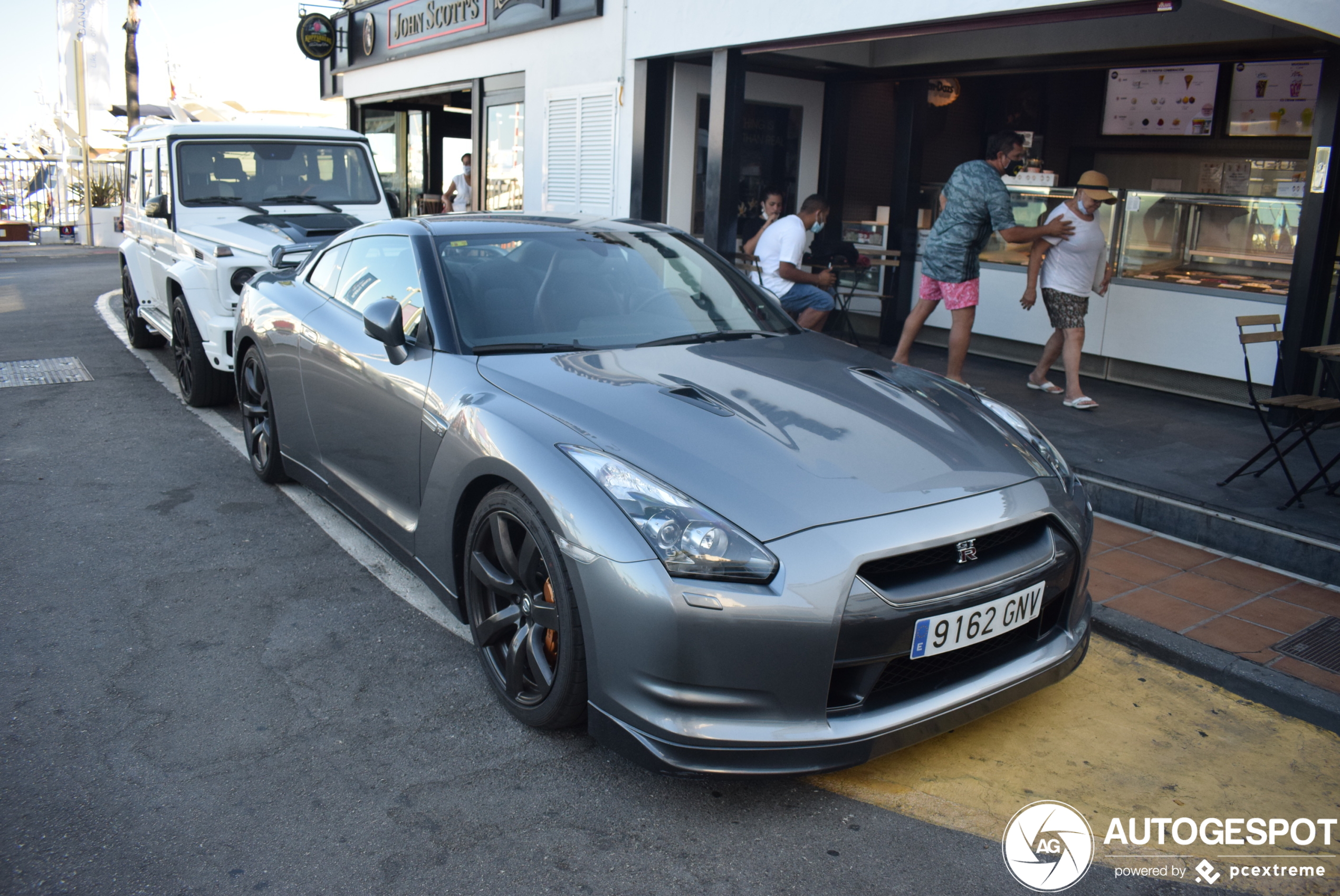 Nissan GT-R