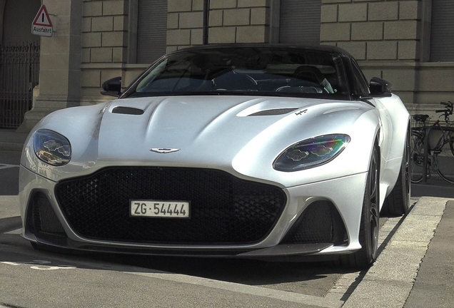 Aston Martin DBS Superleggera Volante