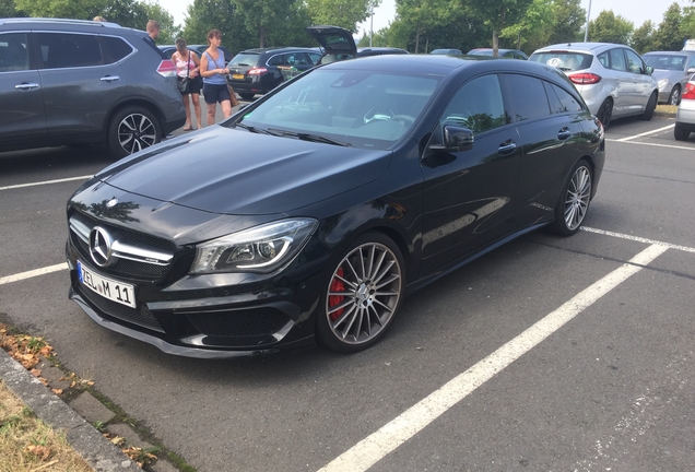 Mercedes-Benz CLA 45 AMG Shooting Brake