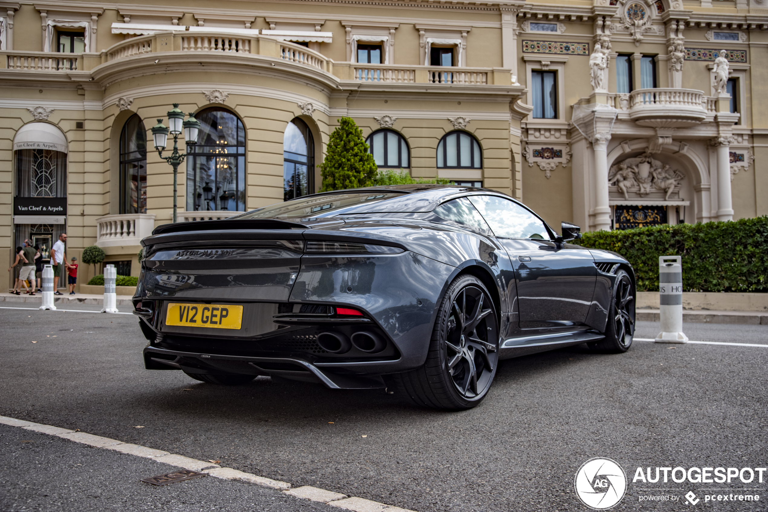 Aston Martin DBS Superleggera