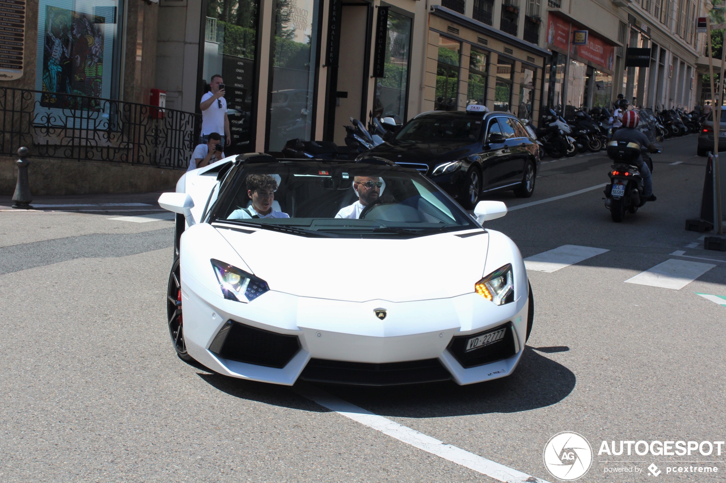 Lamborghini Aventador LP700-4 Roadster