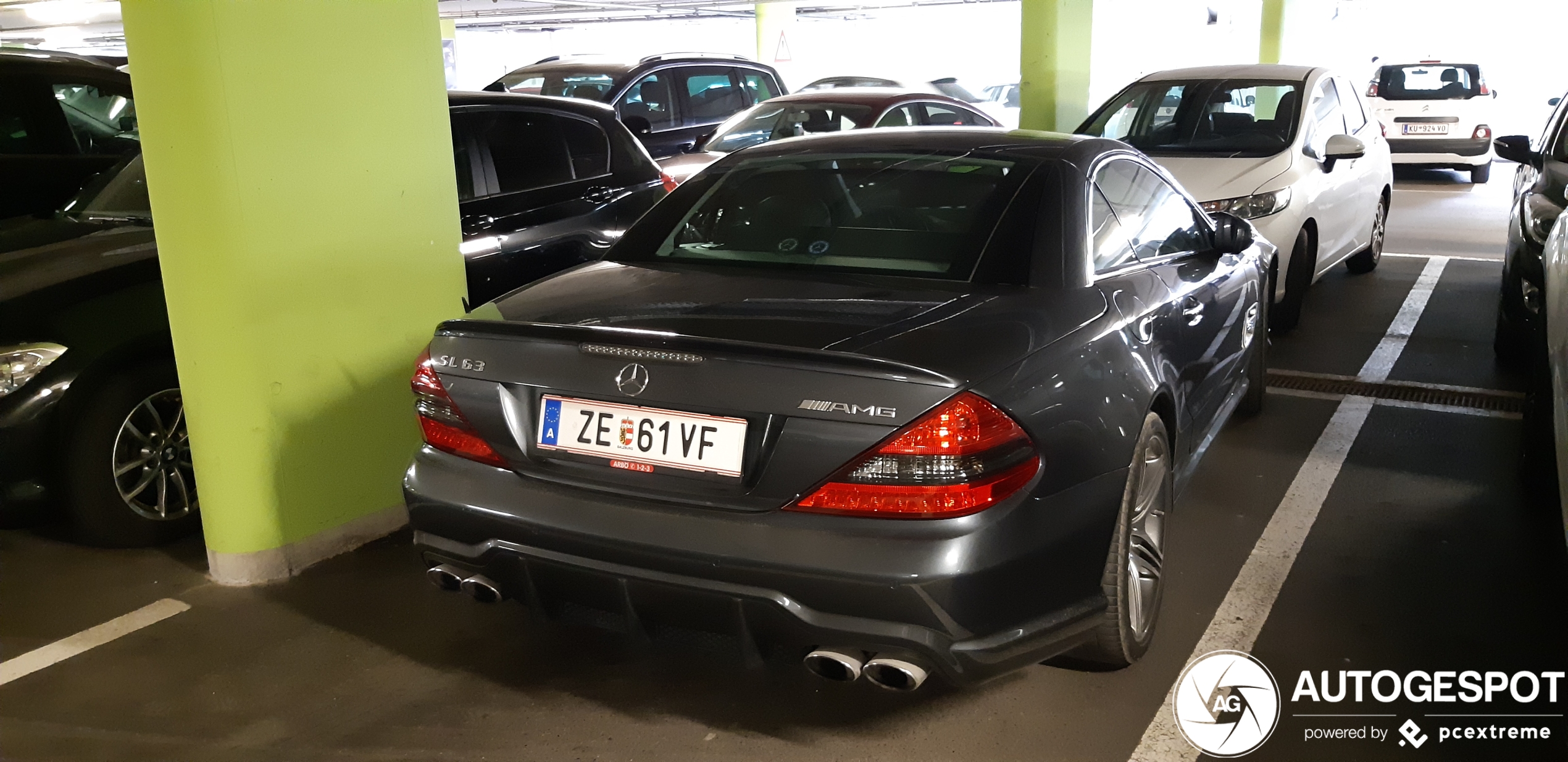 Mercedes-Benz SL 63 AMG