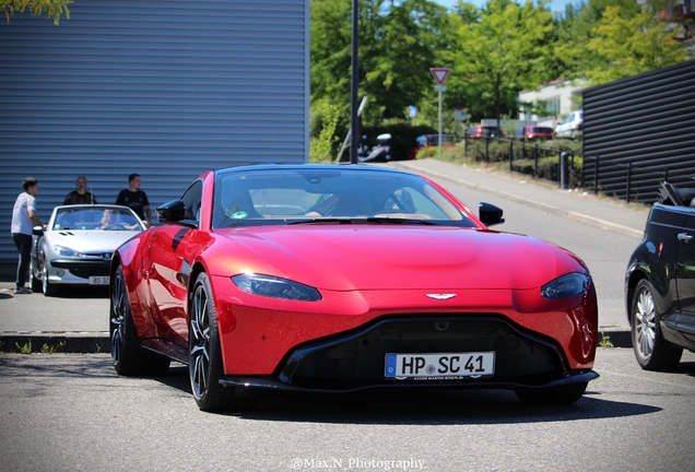 Aston Martin V8 Vantage 2018