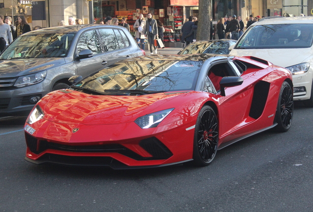 Lamborghini Aventador S LP740-4 Roadster