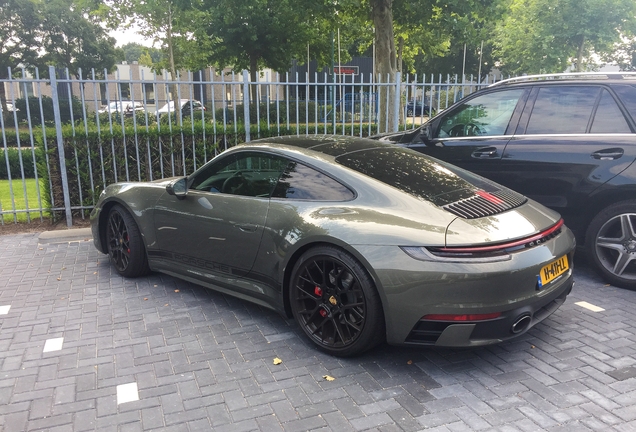 Porsche 992 Carrera 4S