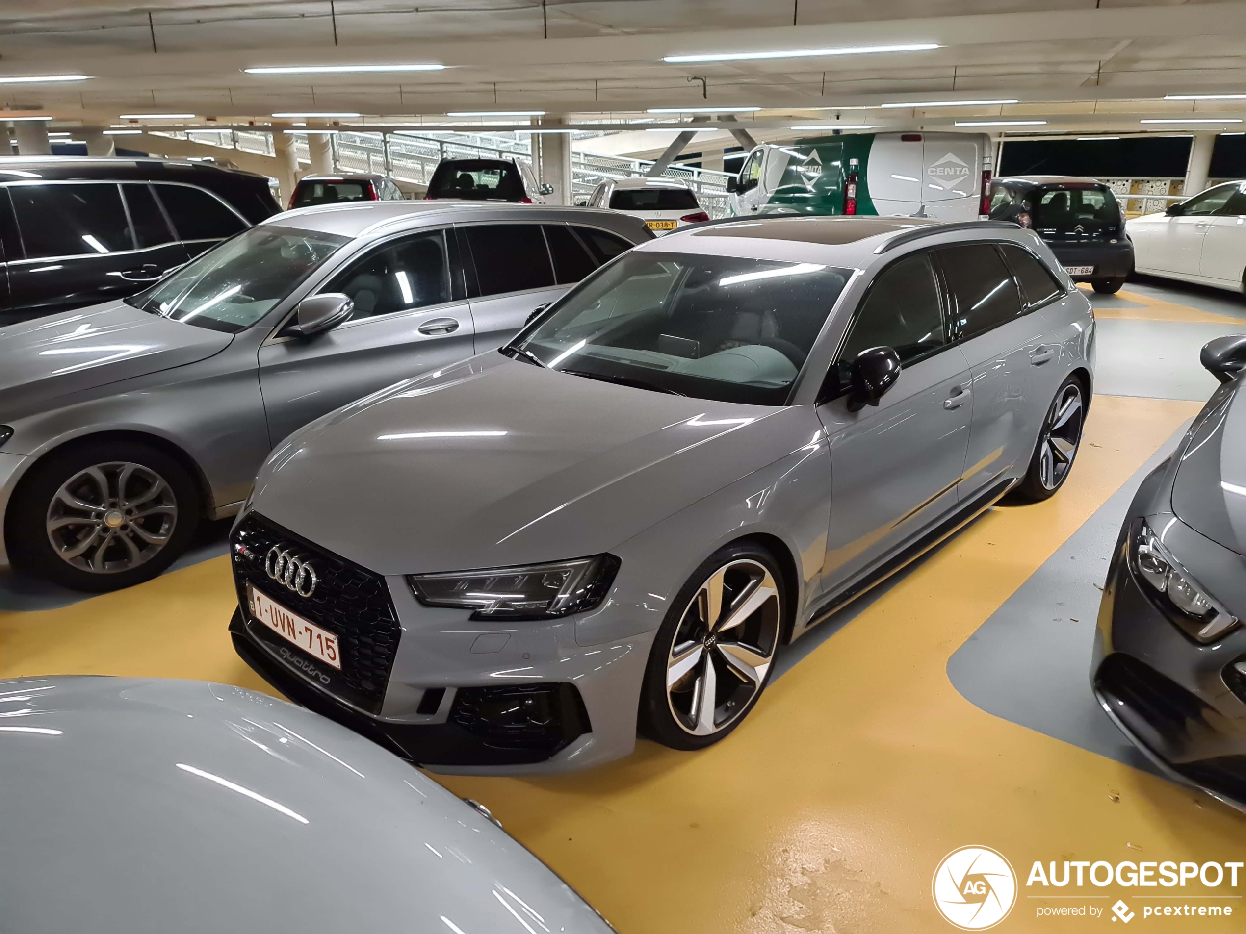 Audi RS4 Avant B9