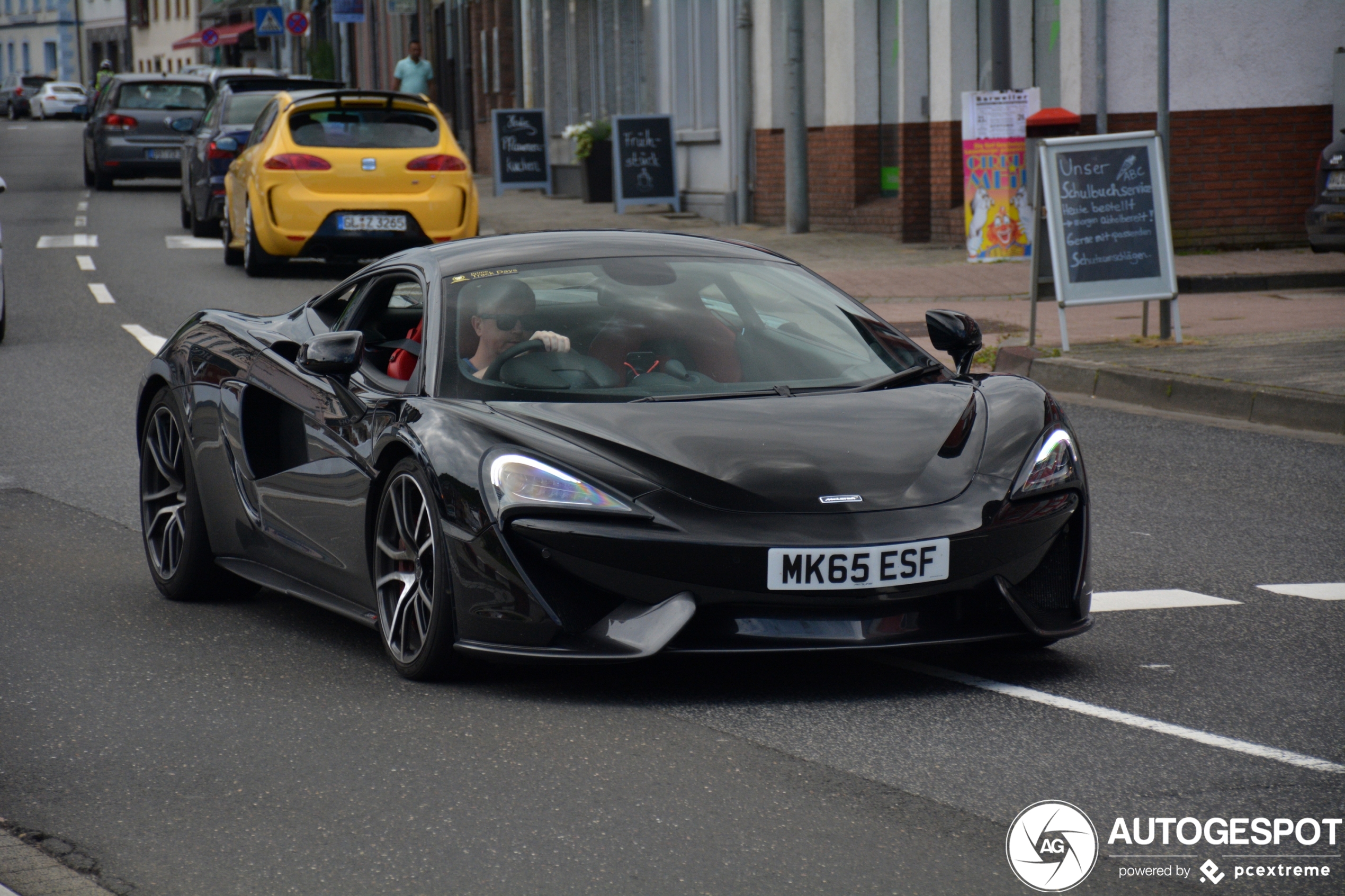 McLaren 570S