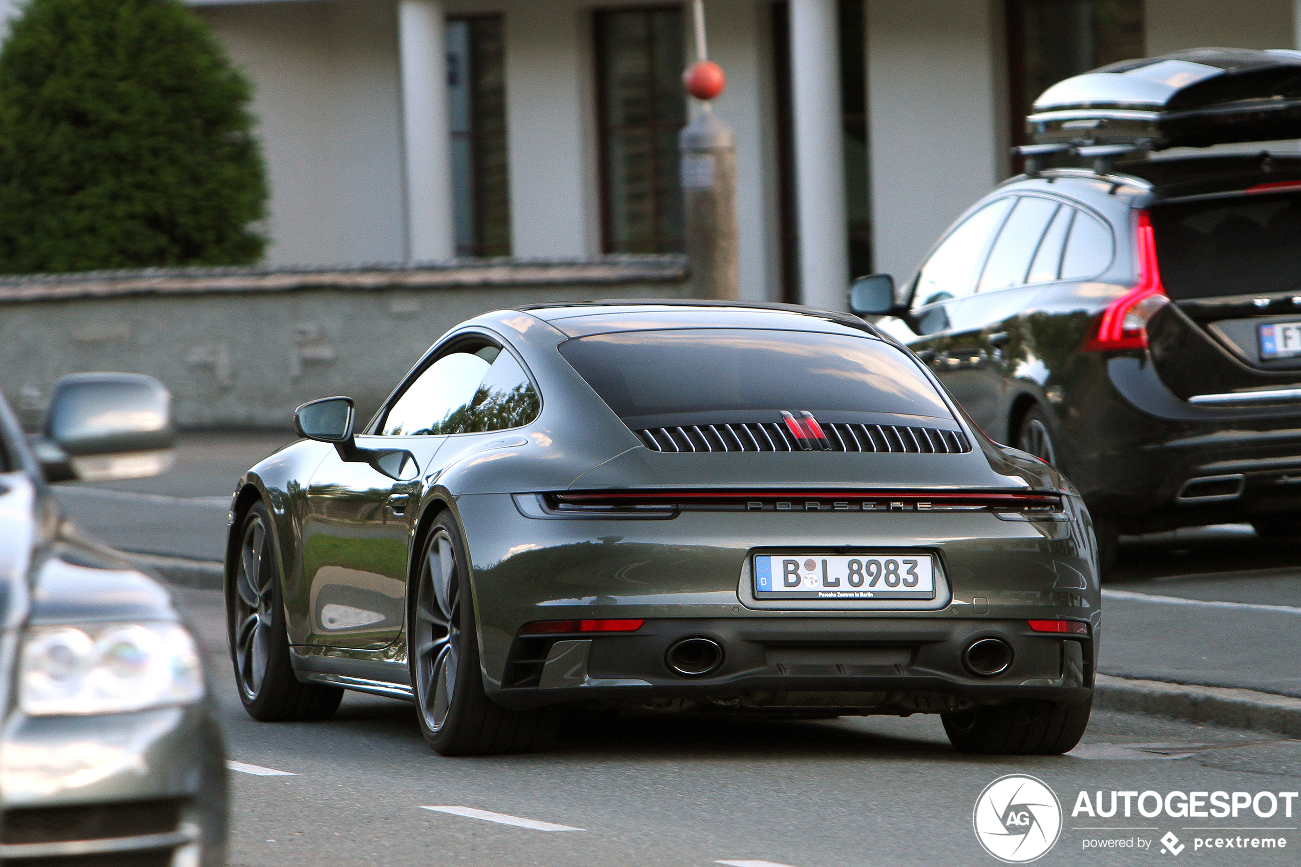 Porsche 992 Carrera 4S