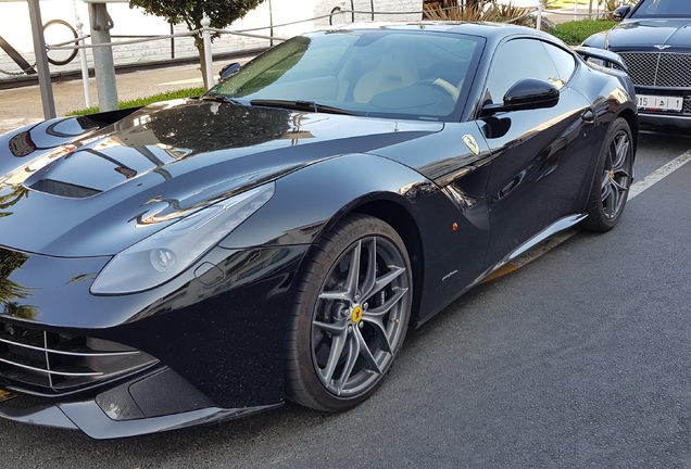 Ferrari F12berlinetta Novitec Rosso