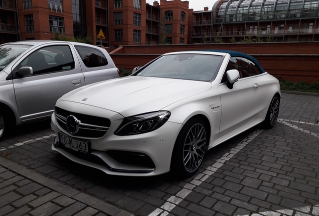 Mercedes-AMG C 63 S Convertible A205 Ocean Blue Edition