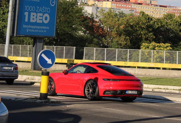 Porsche 992 Carrera 4S