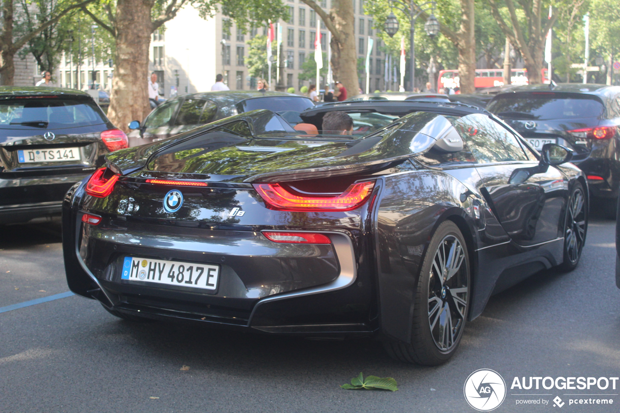 BMW i8 Roadster