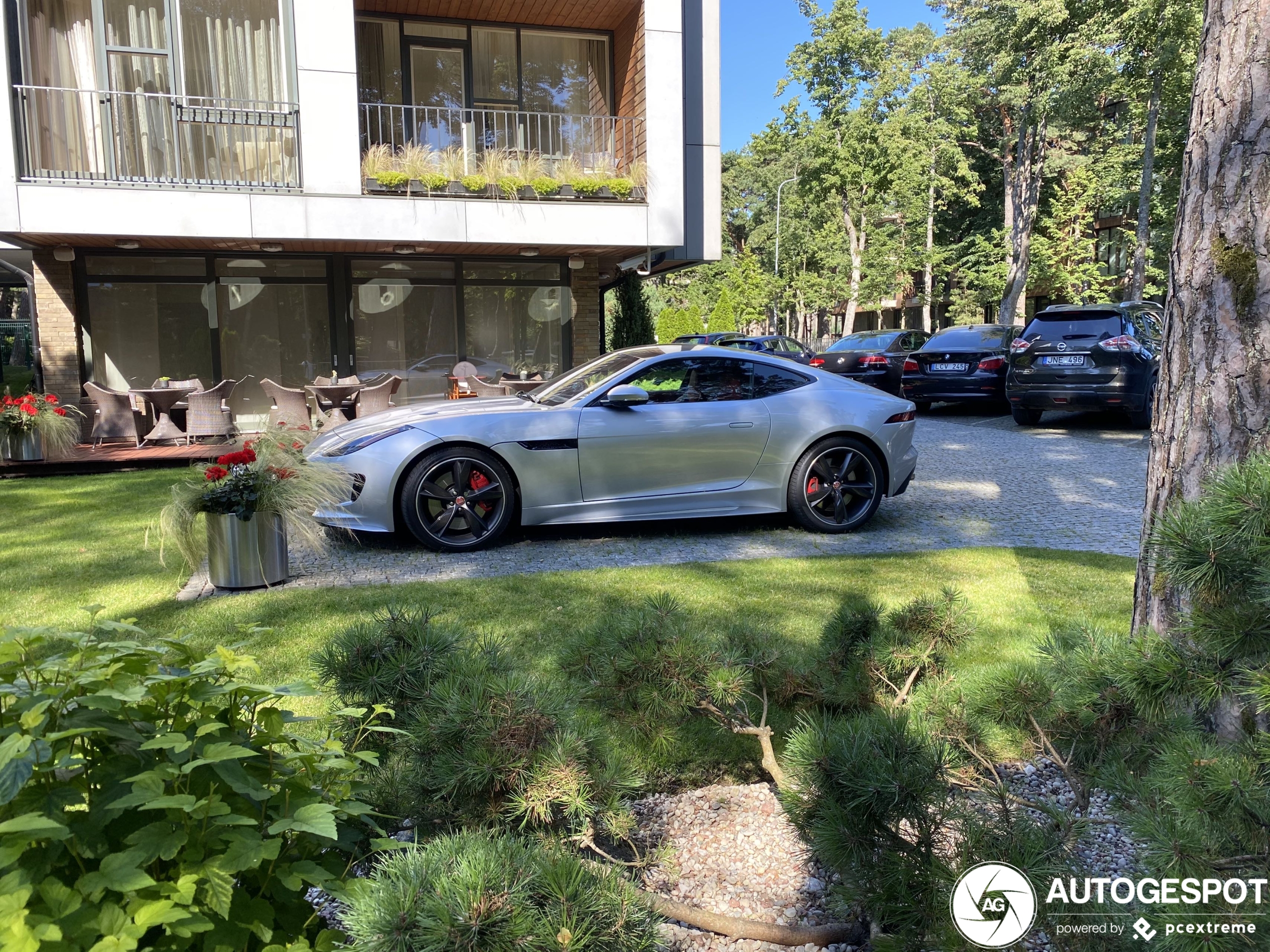 Jaguar F-TYPE R Coupé